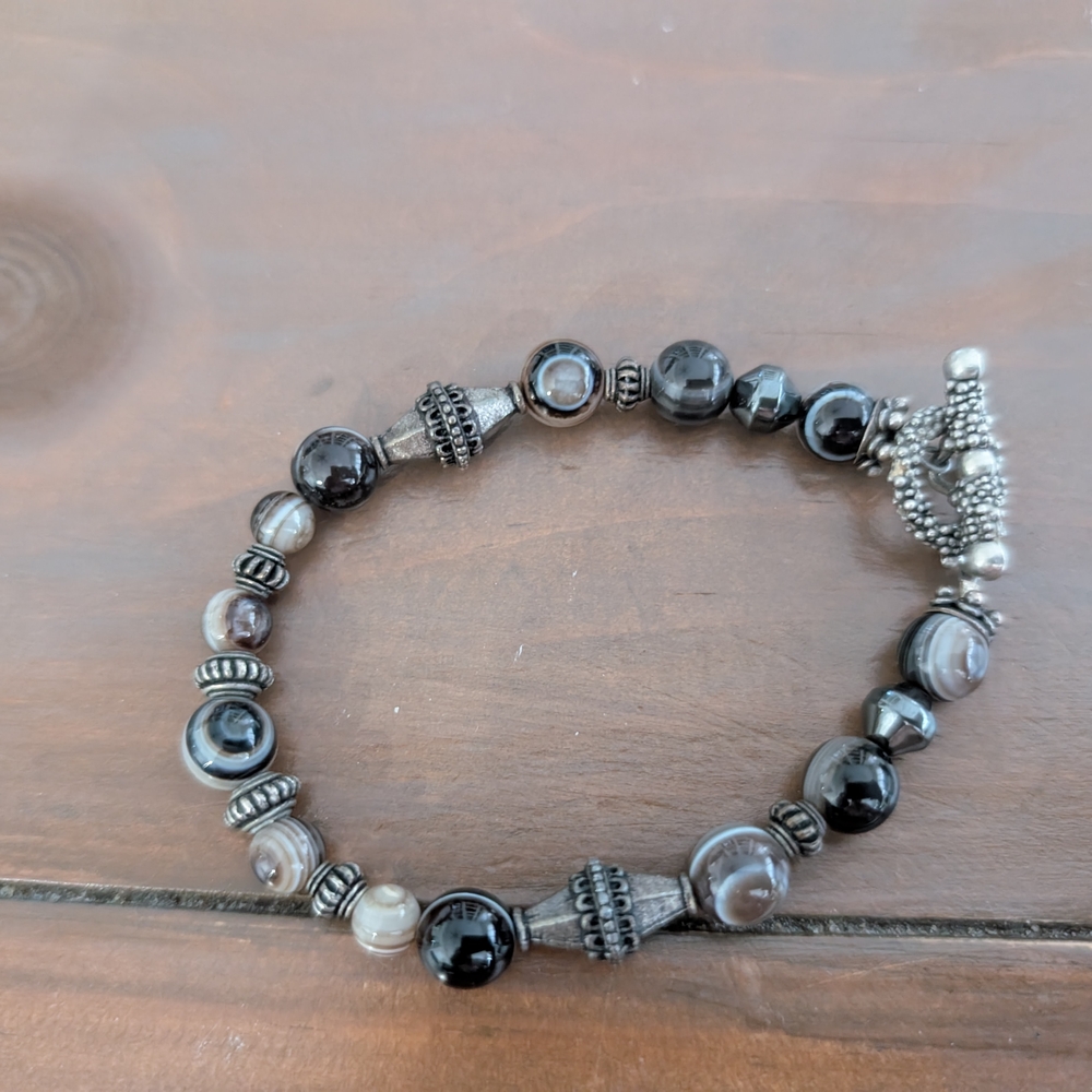 Elegant Black and Silver Beaded Bracelet